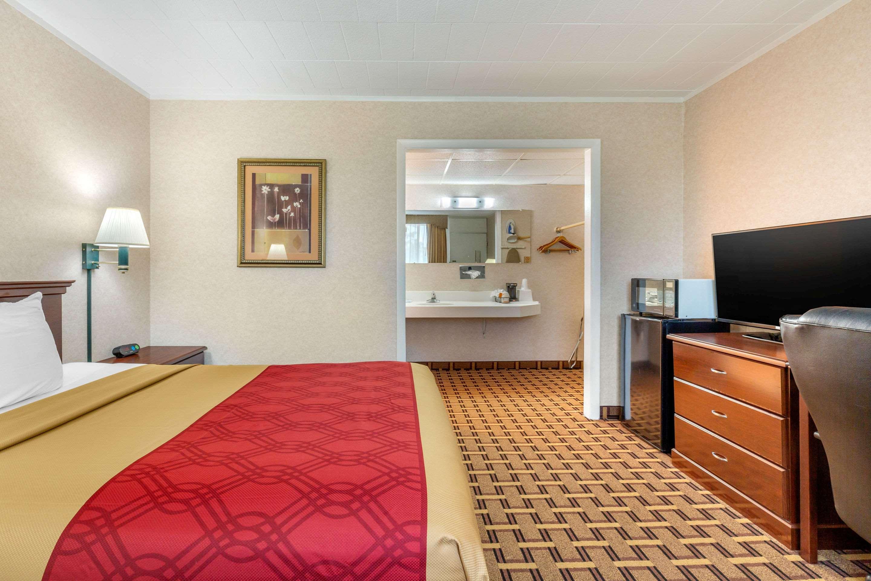 Rodeway Inn Mystic Esterno foto