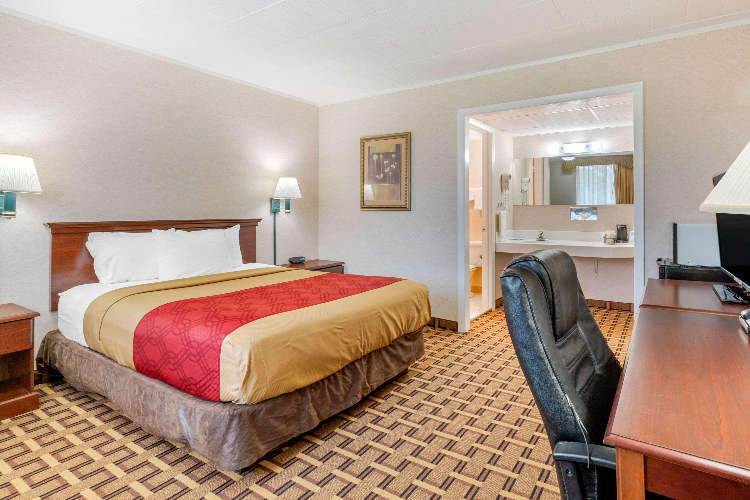 Rodeway Inn Mystic Esterno foto