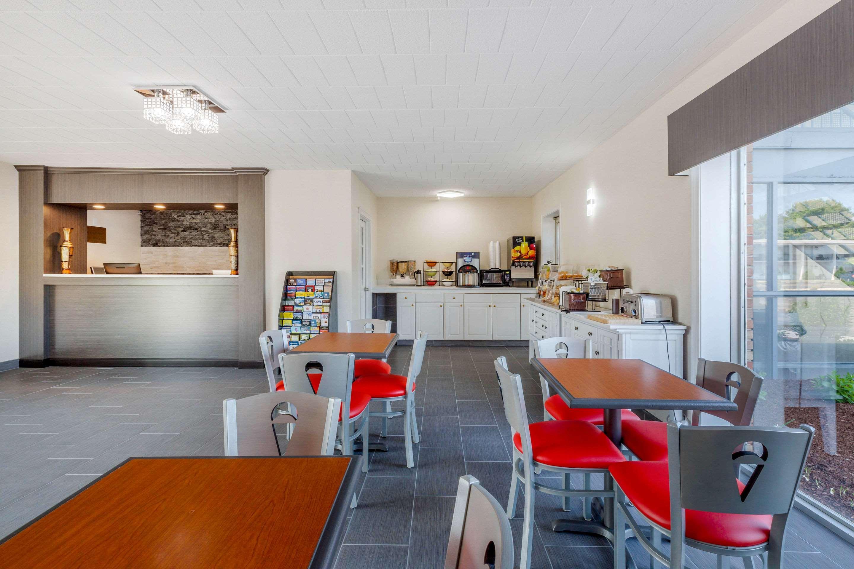 Rodeway Inn Mystic Esterno foto