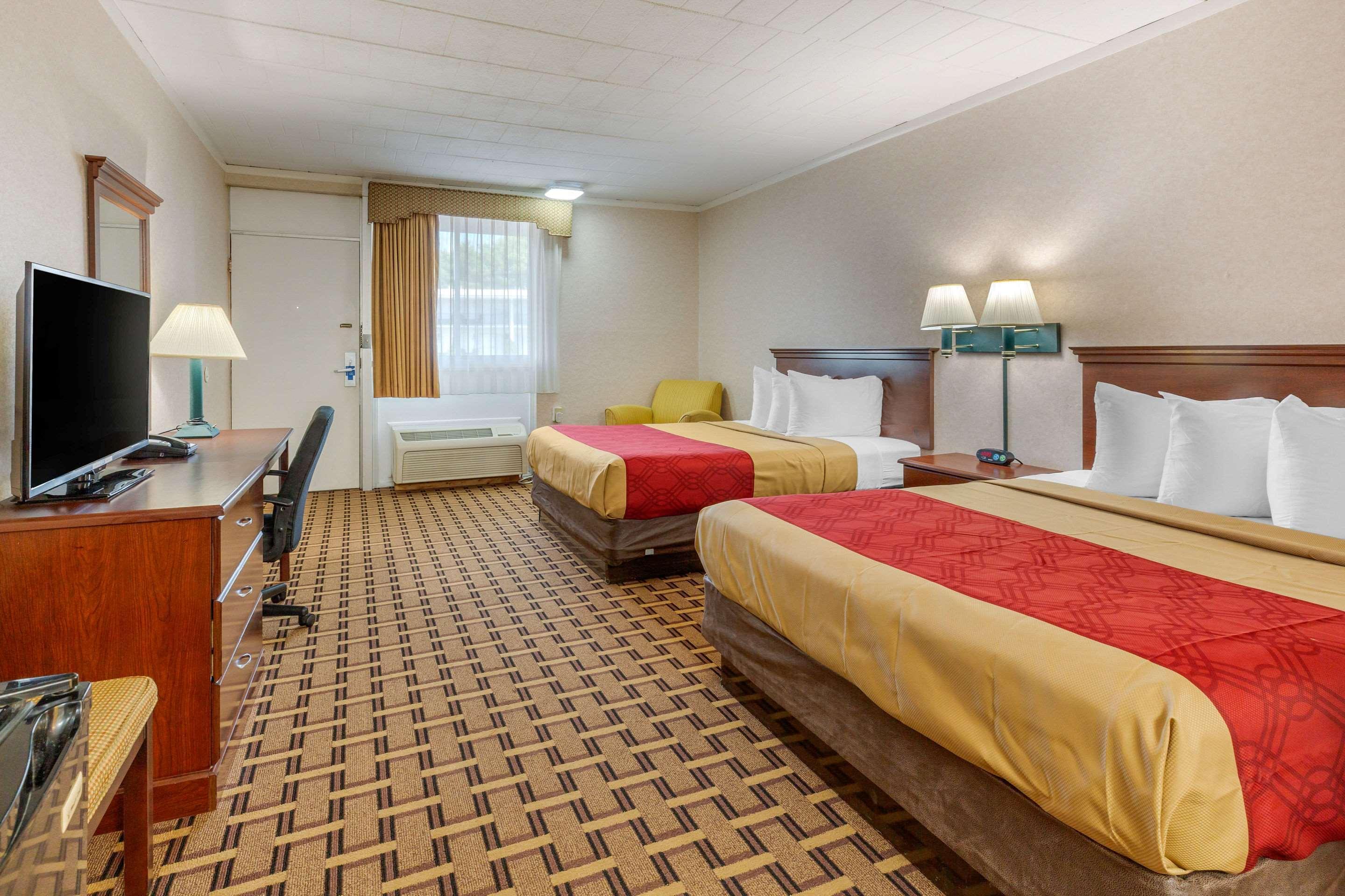 Rodeway Inn Mystic Esterno foto