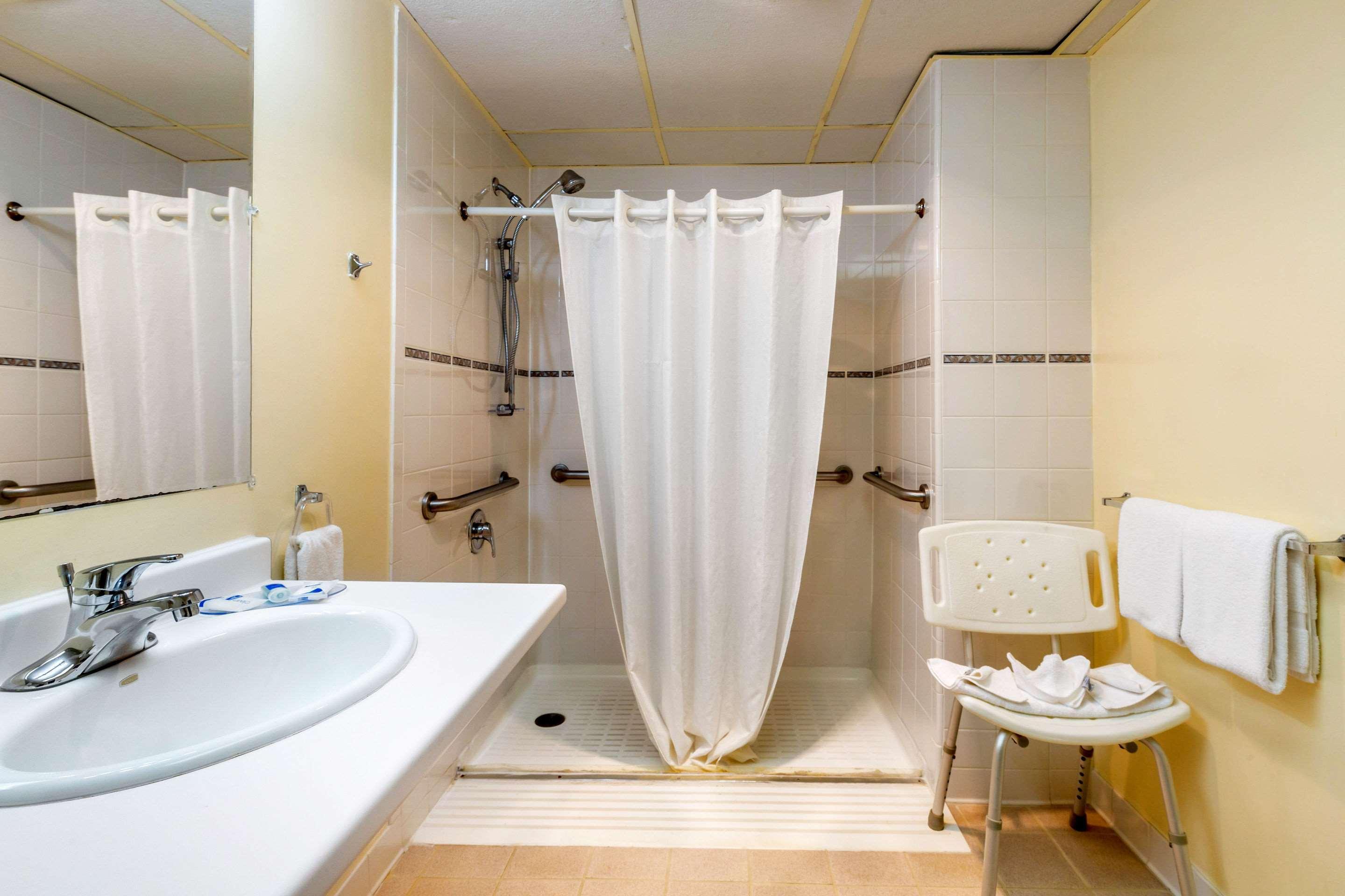 Rodeway Inn Mystic Esterno foto