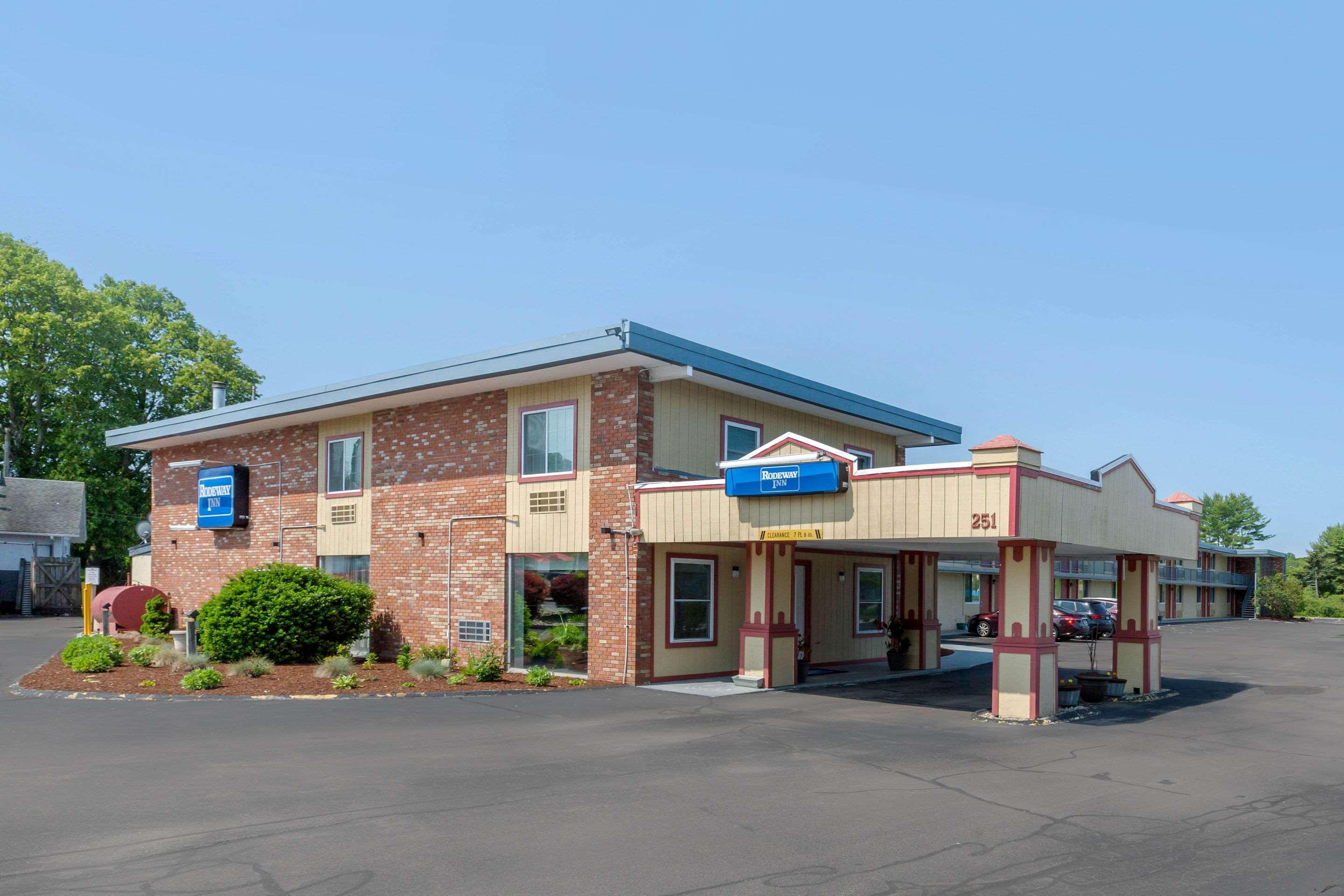 Rodeway Inn Mystic Esterno foto