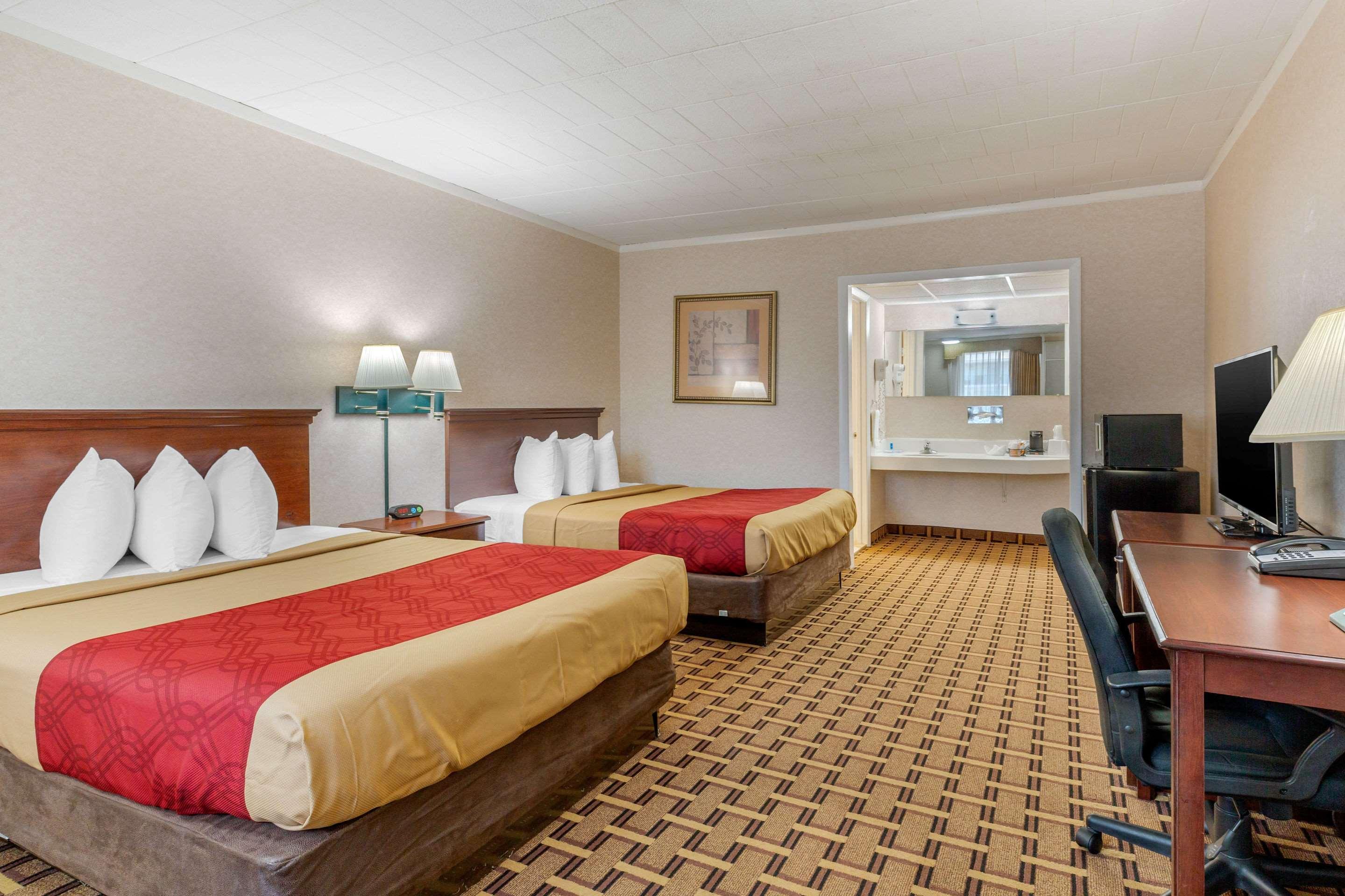Rodeway Inn Mystic Esterno foto