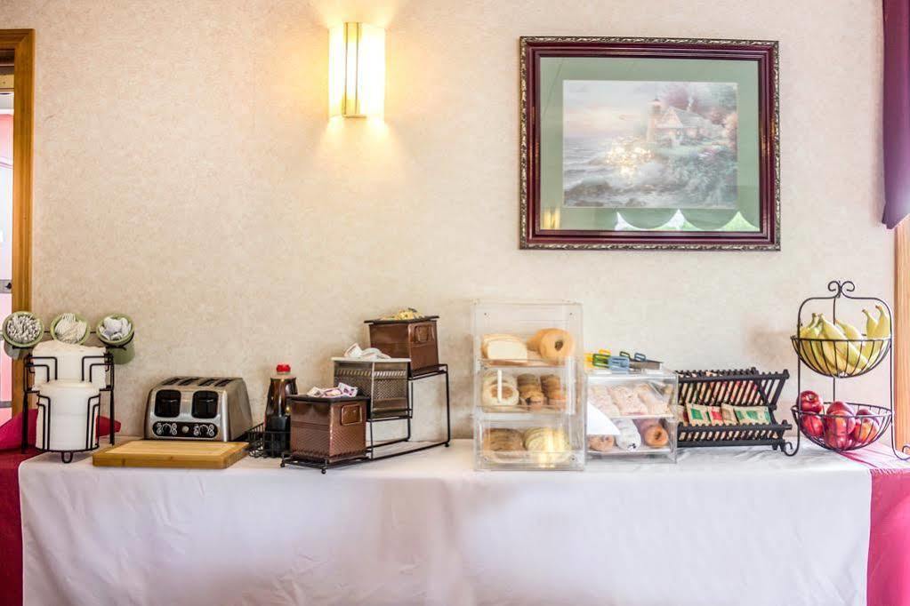 Rodeway Inn Mystic Esterno foto