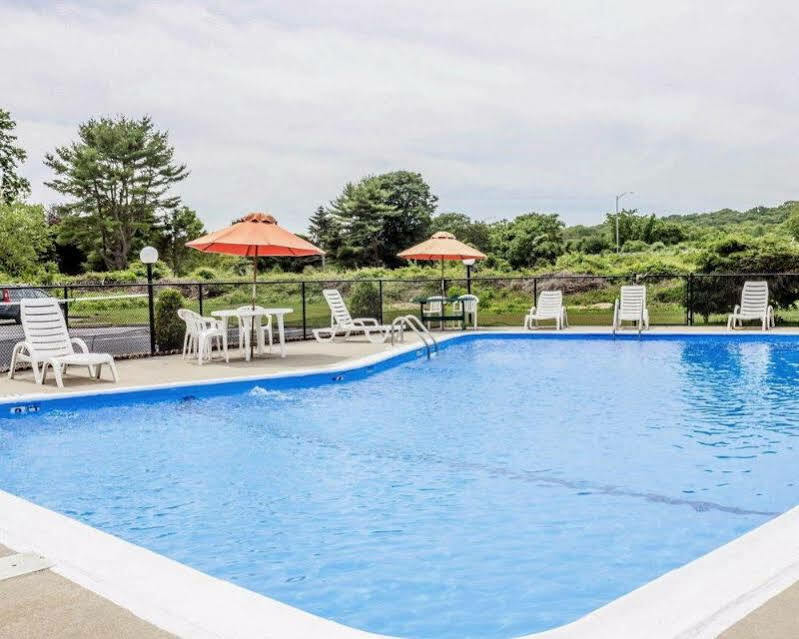 Rodeway Inn Mystic Esterno foto
